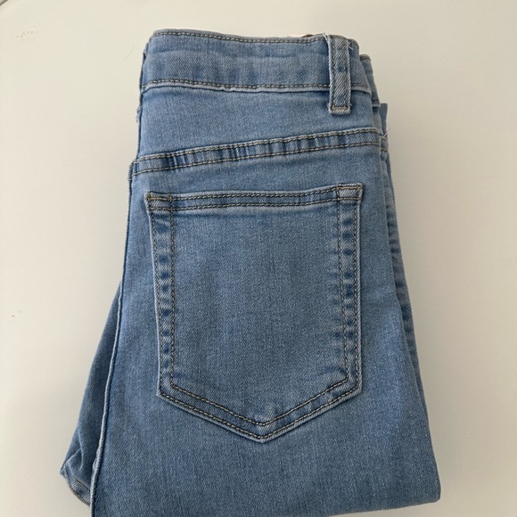 PrettyLittleThing Blue Women Jeans - Picture 1 of 10
